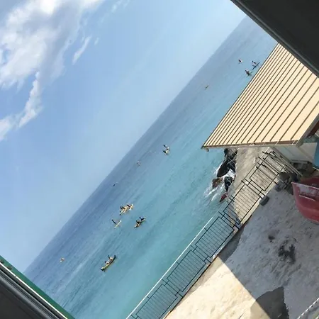 Casa Mare アパート ボリアスコ